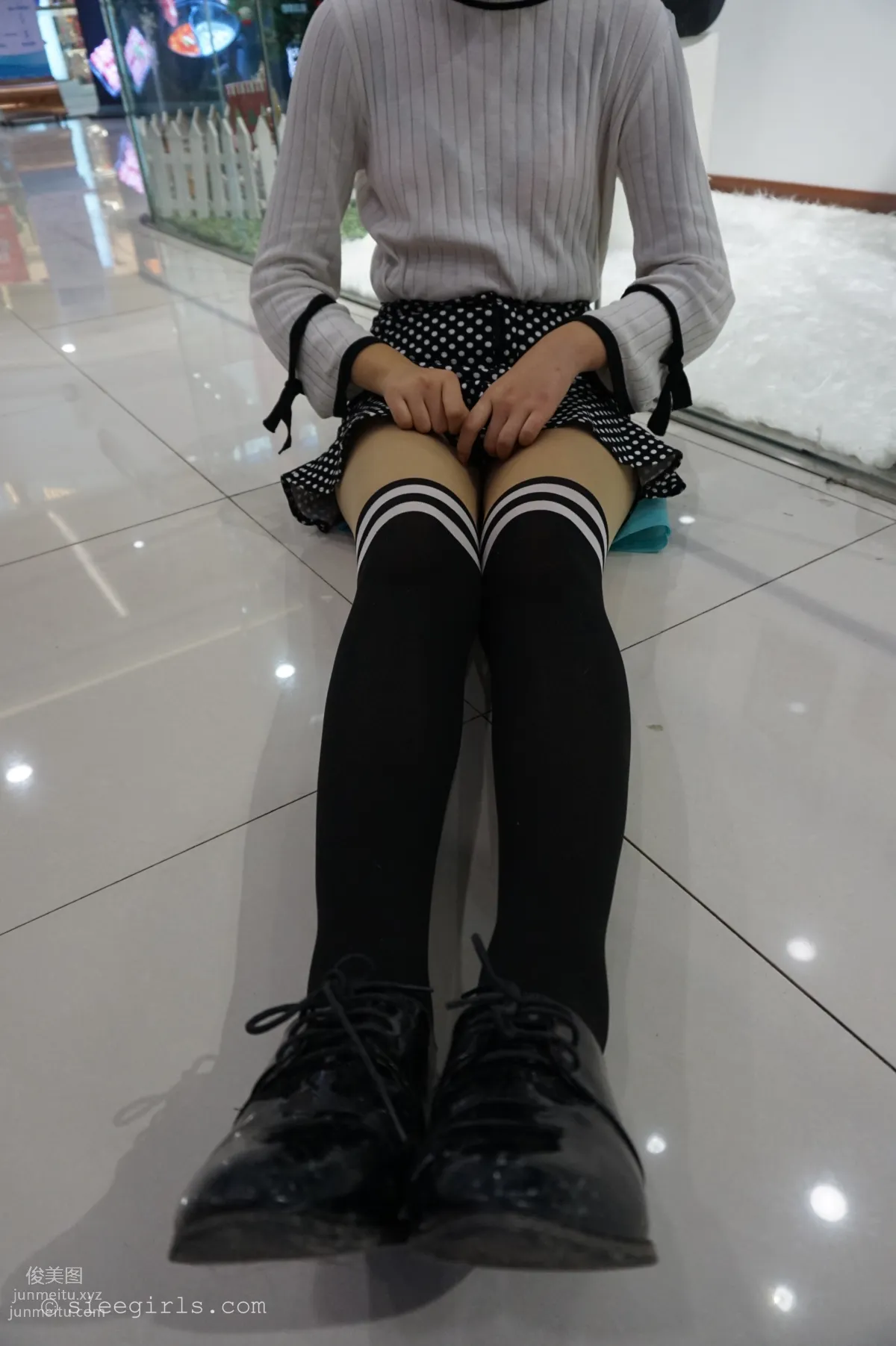 Xi Xi: SIEE No. 027 photo 56