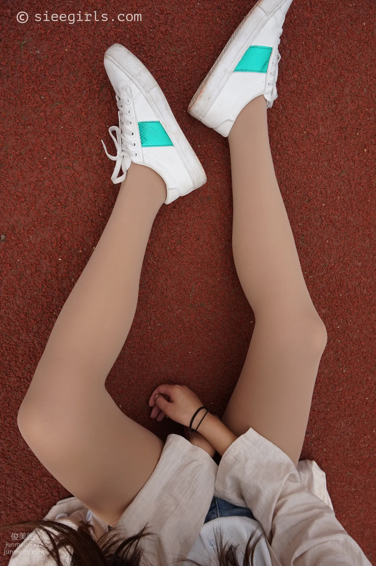 Yu Yu: SIEE No. 010 photo 12