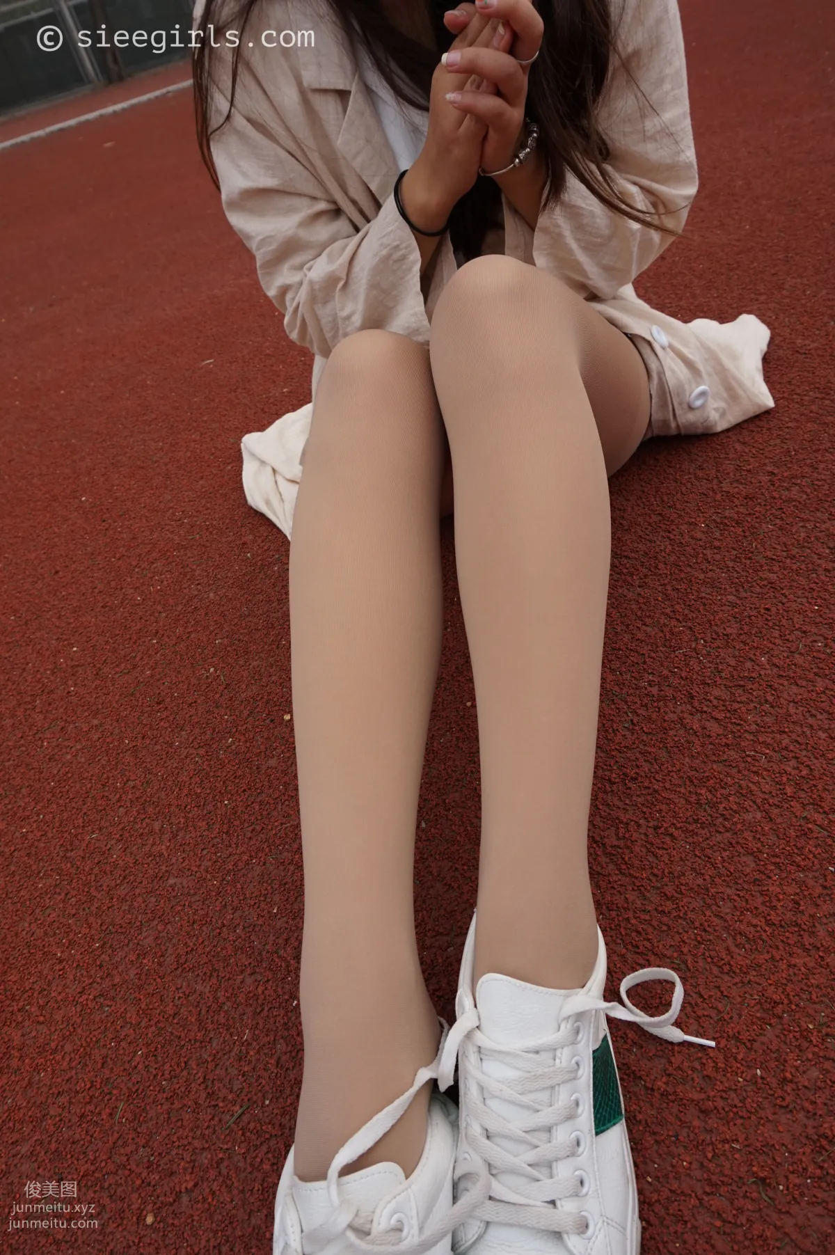 Yu Yu: SIEE No. 010 photo 36