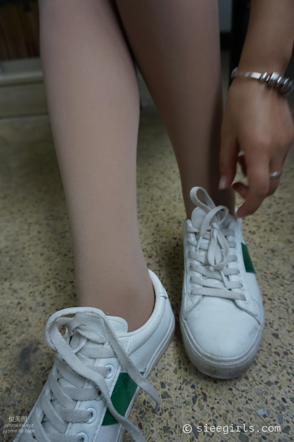 Yu Yu: SIEE No. 006 photo 52