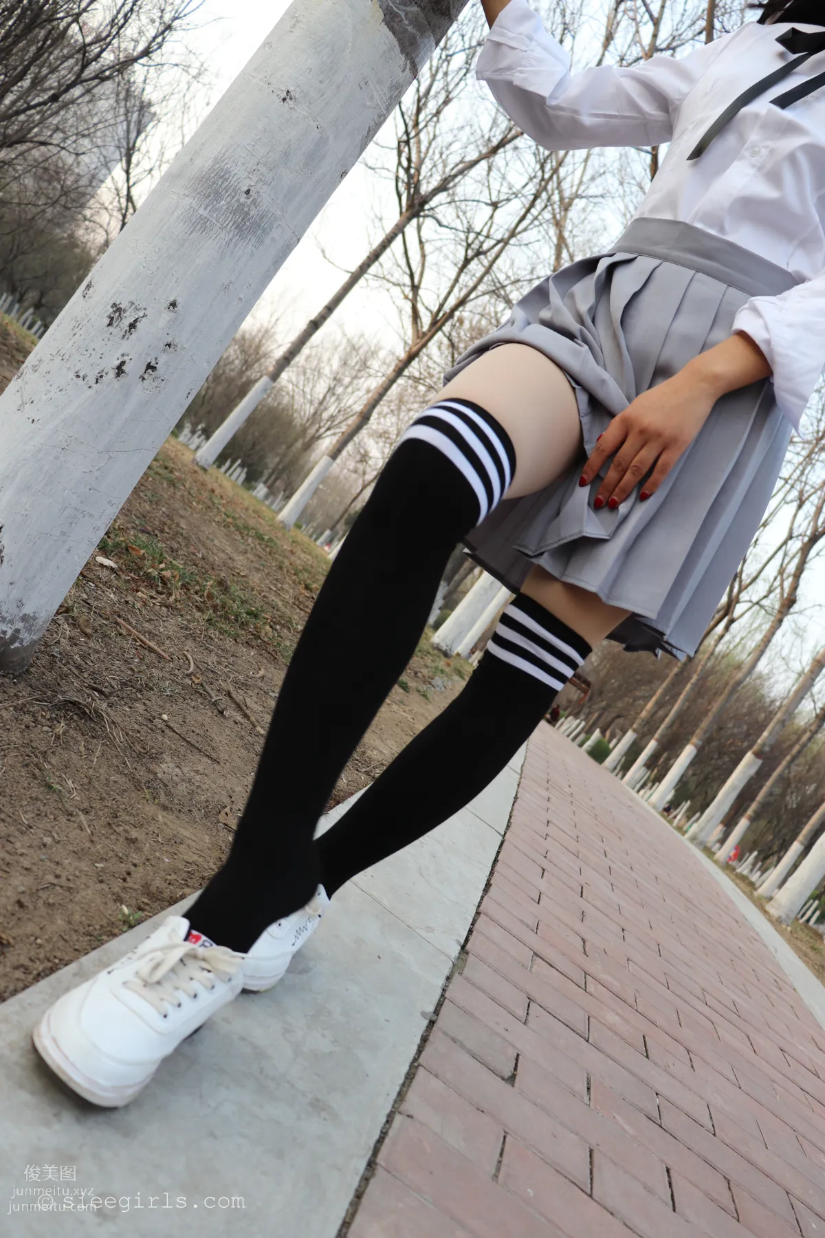 SIEE No. 051 photo 23