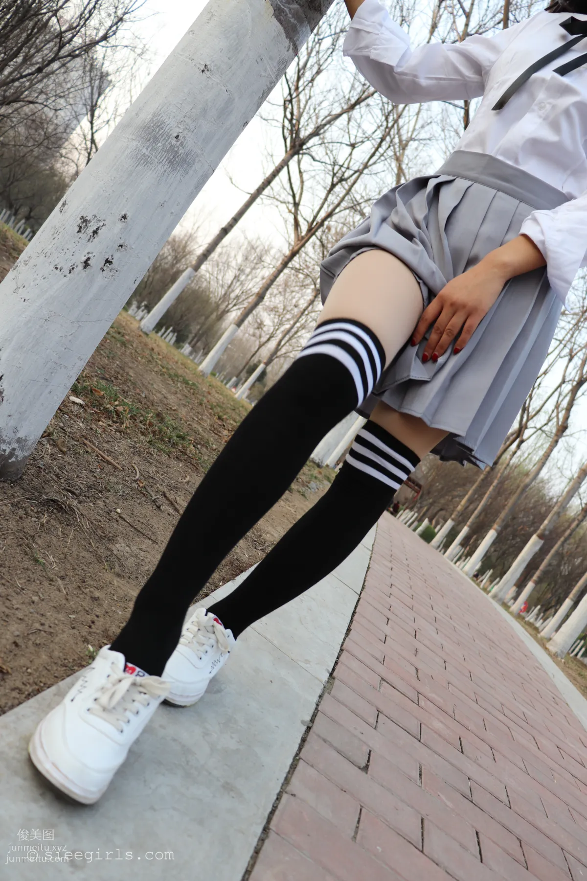 SIEE No. 051 photo 24
