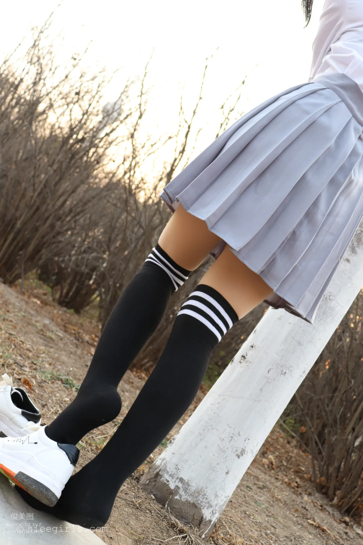 SIEE No. 051 photo 44