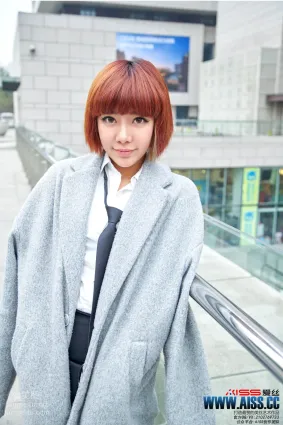 AISS愛絲 黃金會員版 F6015 萱萱去逛街 [51P]