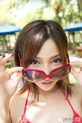 [Graphis] 2014.11.28 初脫ぎ娘 美波ねい
