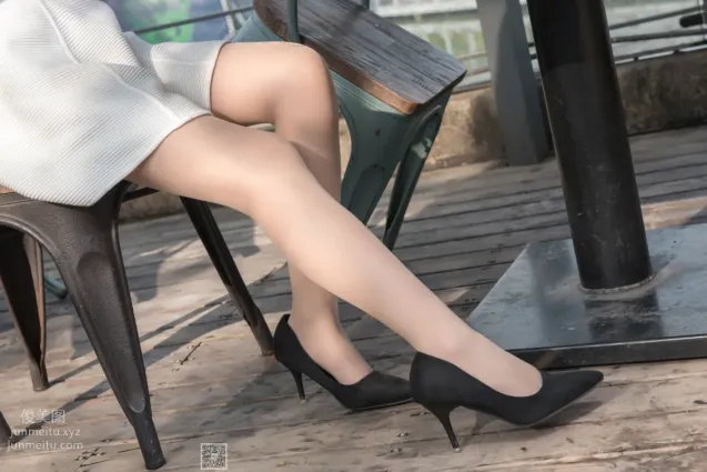 [SSA絲社]超清寫真 NO.052 西西 街拍小白裙[120P]