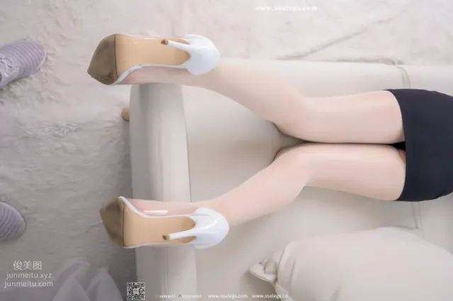 [SSA絲社]超清寫真 NO.406 寶寶這個女孩笑得很甜(下)[129P]