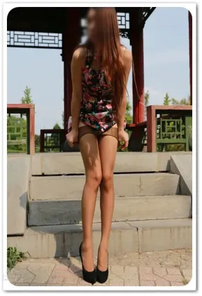 [Nicole絲足寫真] NO.006 公園-2 灰絲彩絲 [144P]