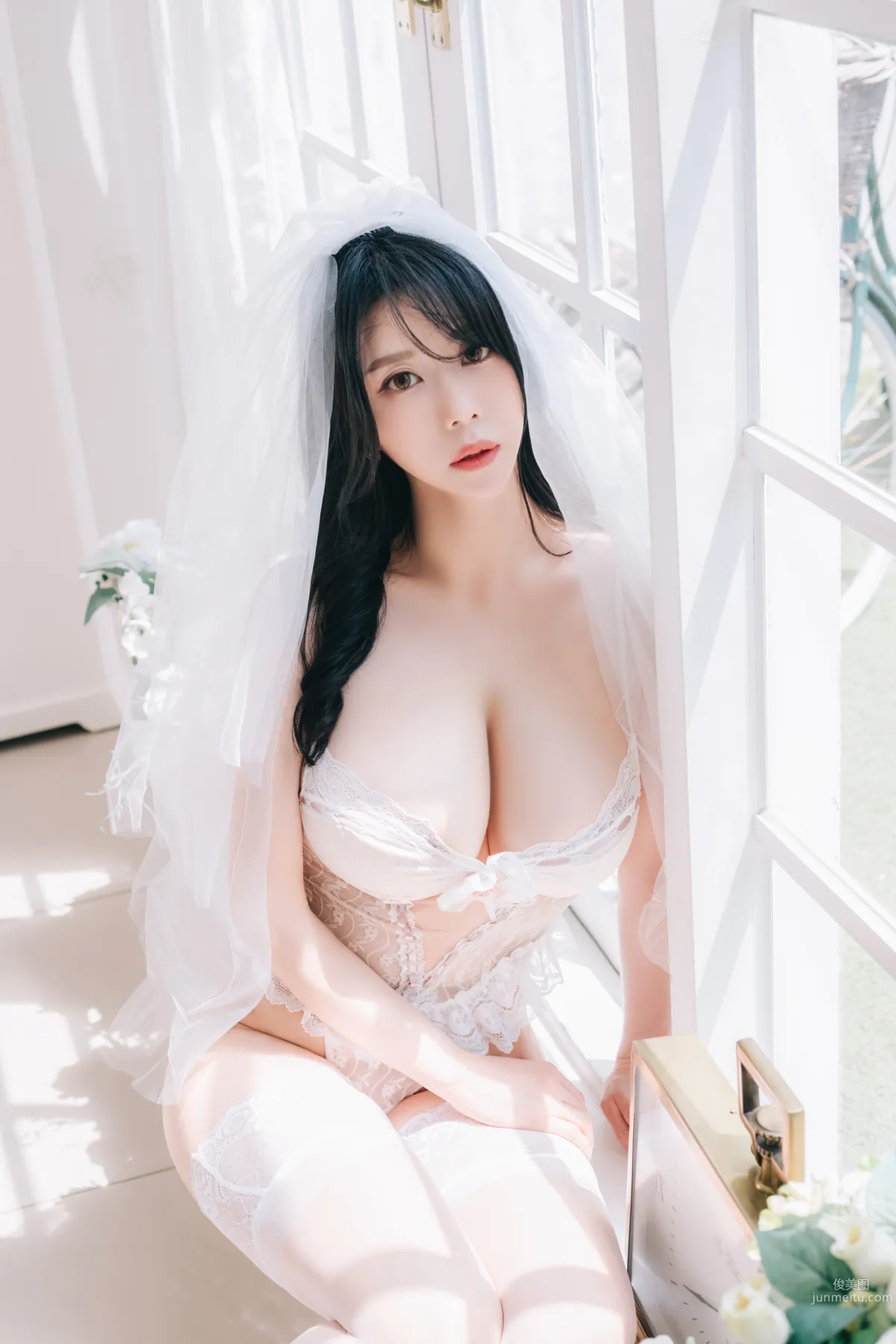 020.Paranhosu - Sia – Special Photobook Vol.2 [77P] 23