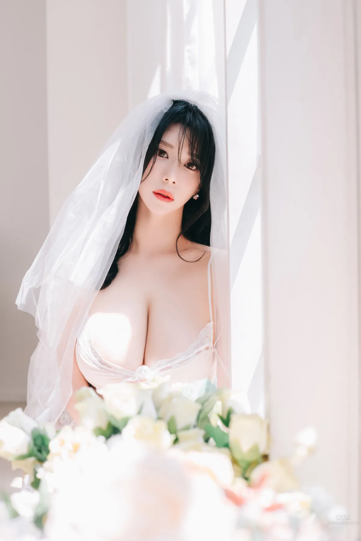 020.Paranhosu - Sia – Special Photobook Vol.2 [77P] 45