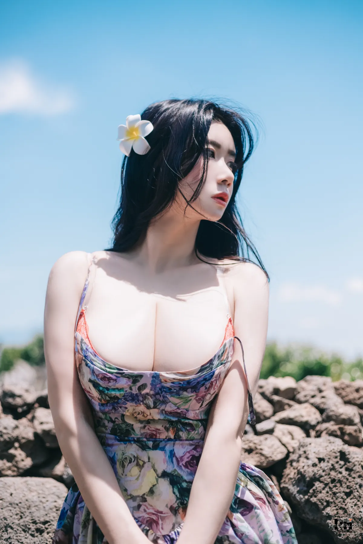 027.Paranhosu - Sia_S22 Photo Book Vol.8 - Adorable Sia[60P] 3
