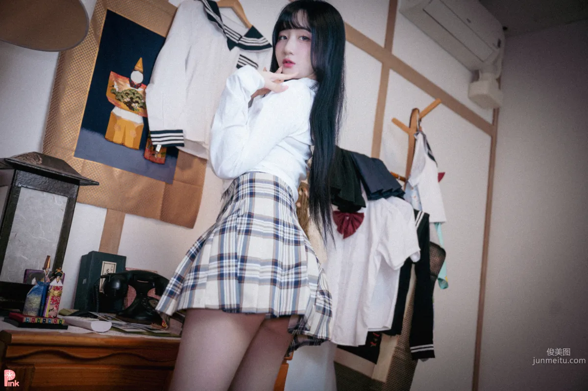 028.PINK- Jina - Jina's school uniform life[111P] 10