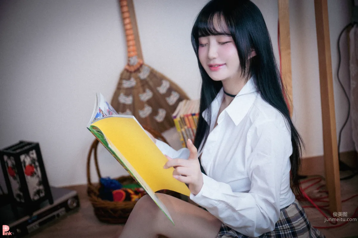 028.PINK- Jina - Jina's school uniform life[111P] 27