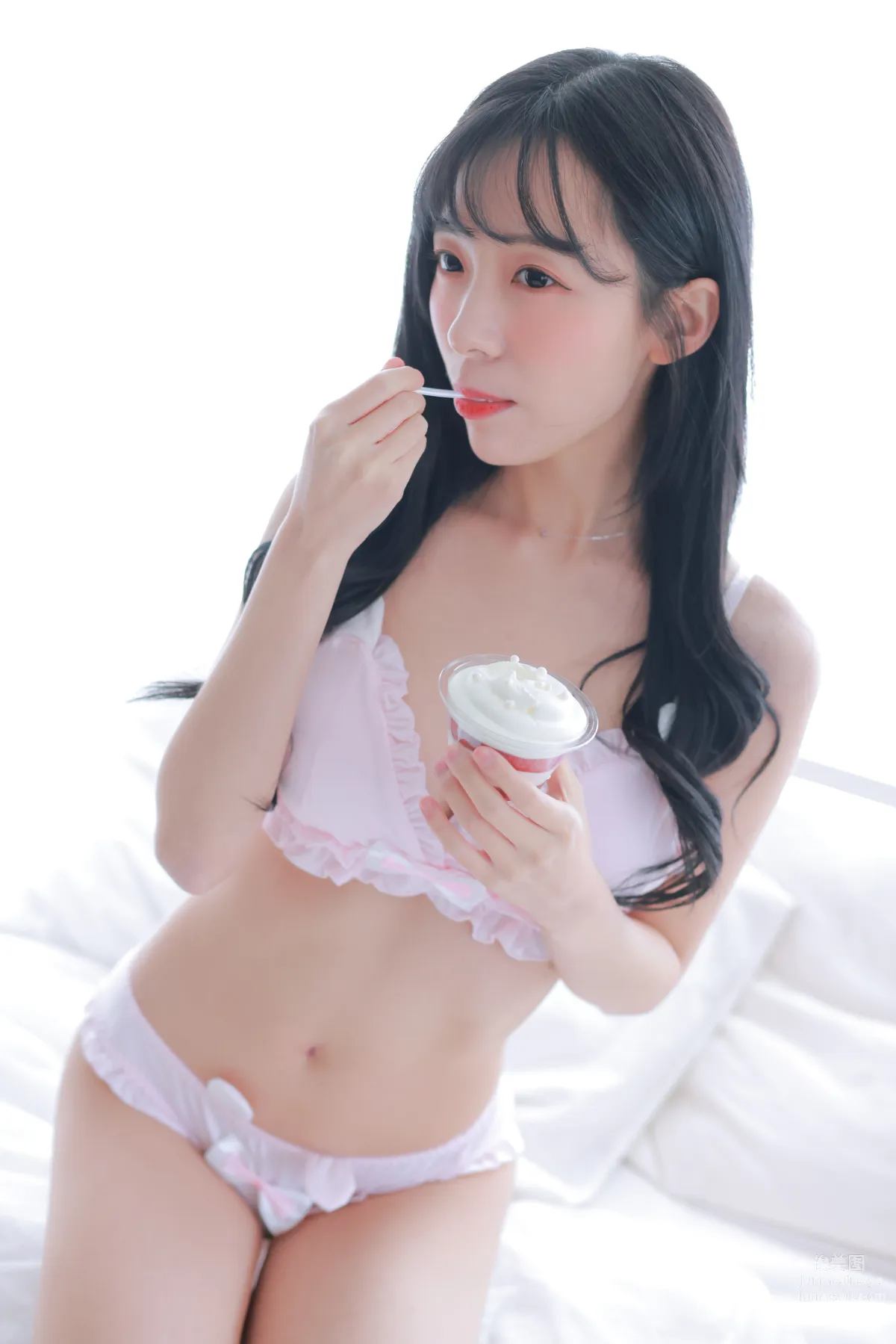 060.[Patreon] Sovely - Housekeeper Photo Set Collection Part 2-2[73P] 45