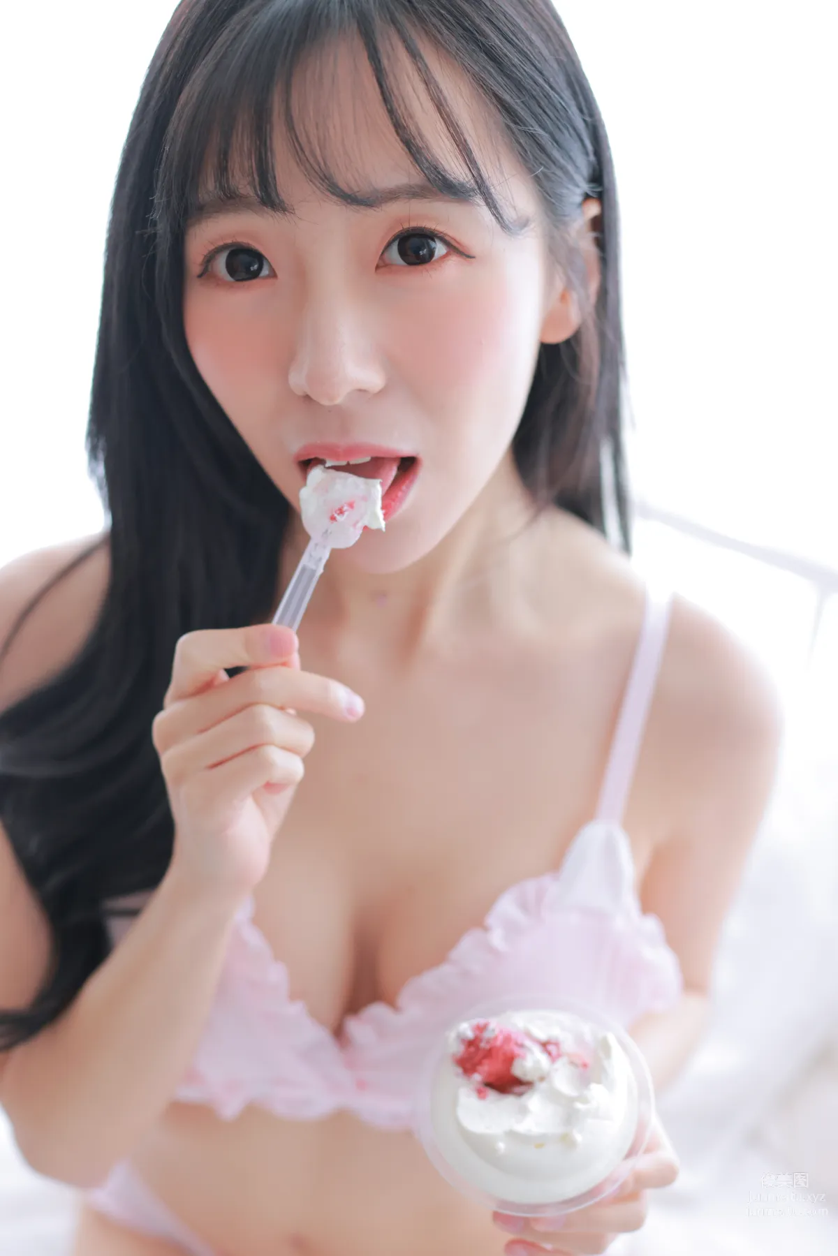 060.[Patreon] Sovely - Housekeeper Photo Set Collection Part 2-2[73P] 56