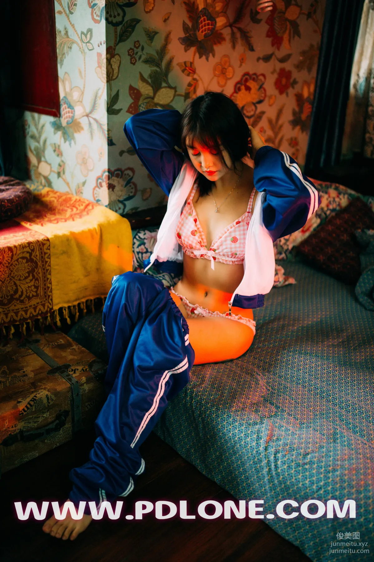 Pandora No. 398 photo 3