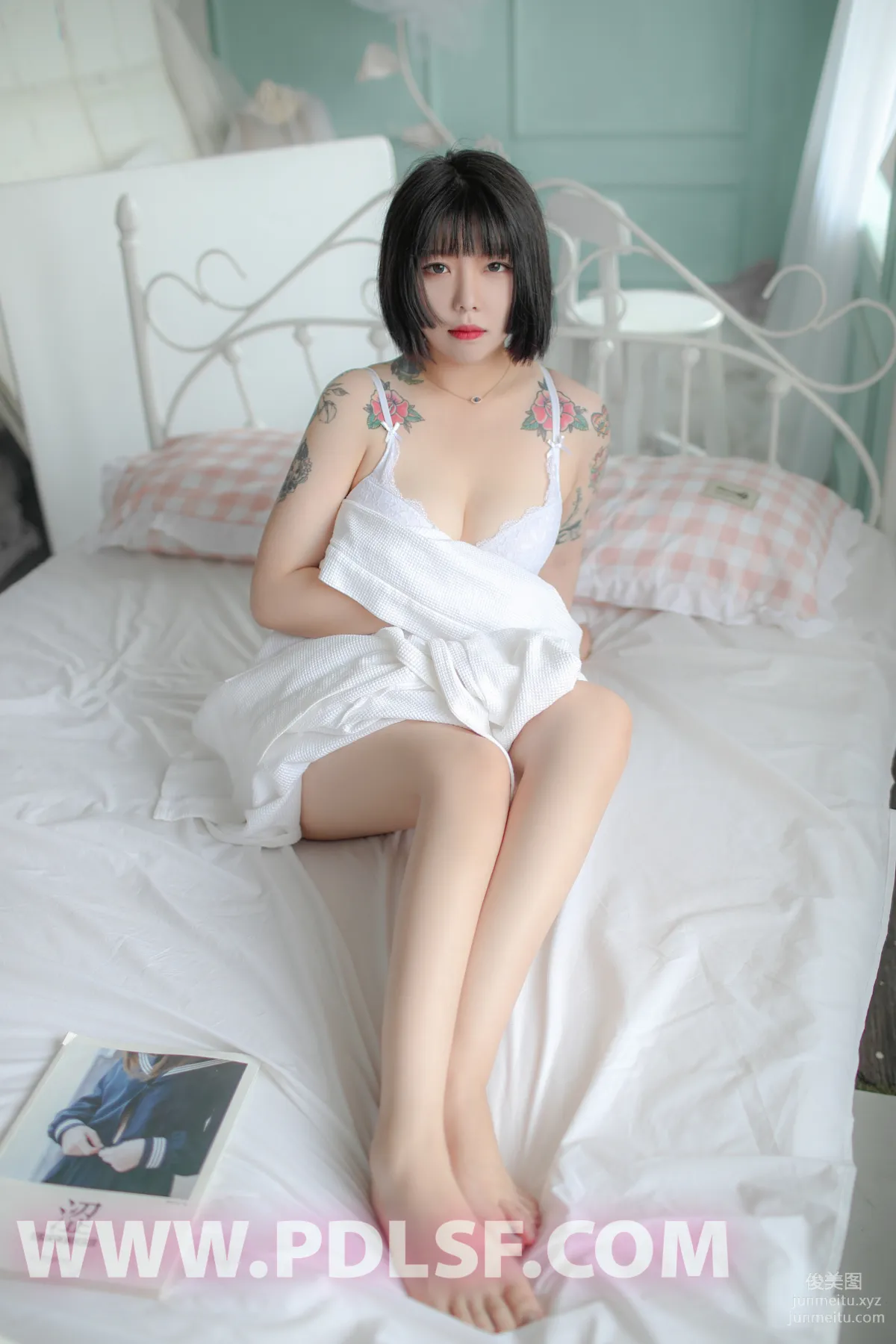 Pandora No. 440 photo 6