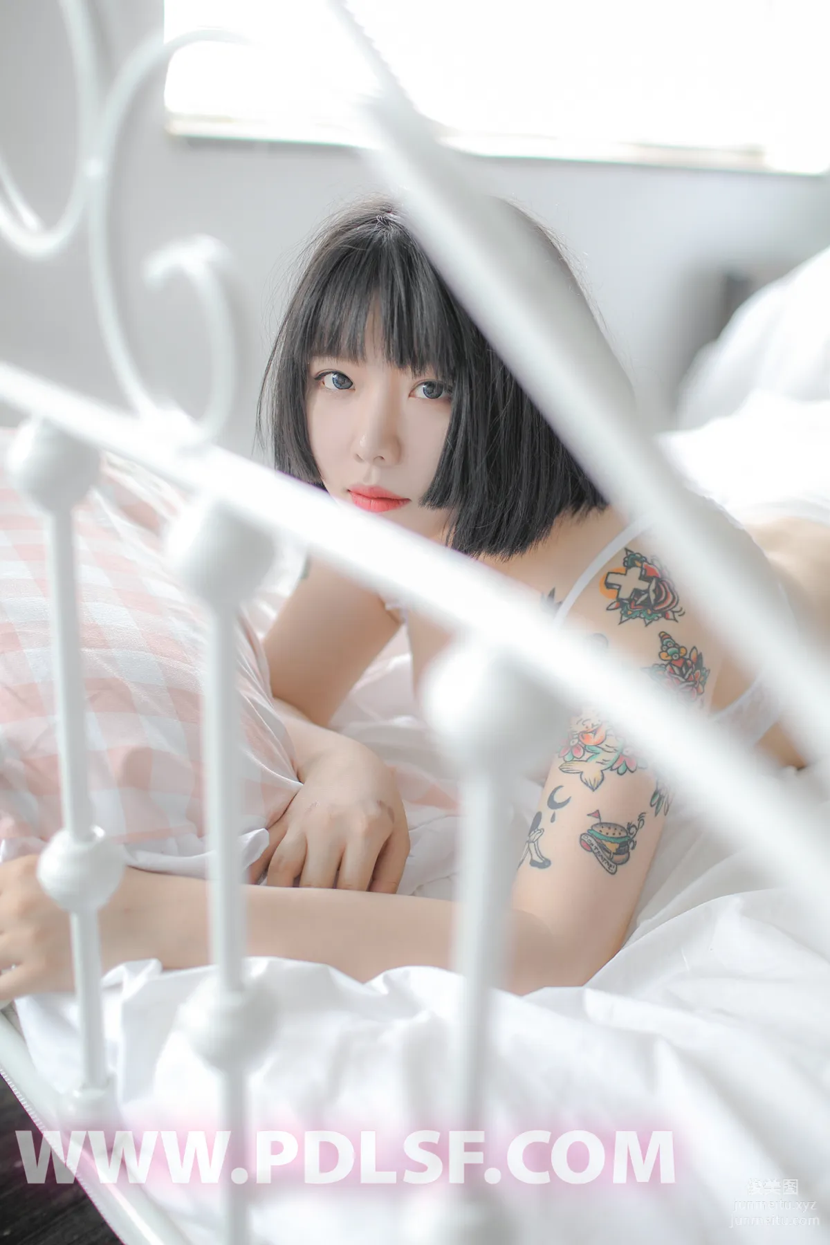 Pandora No. 440 photo 13