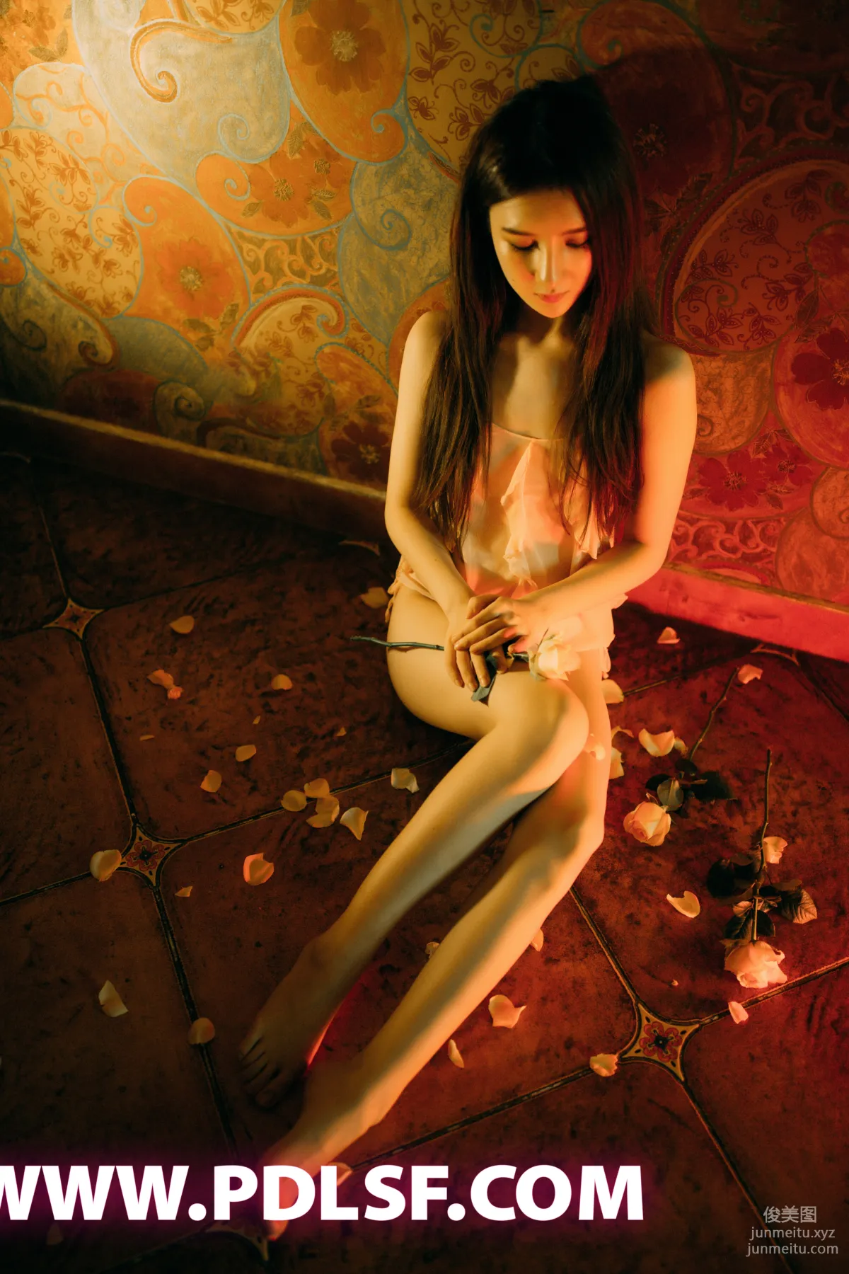 Pandora No. 444 photo 32