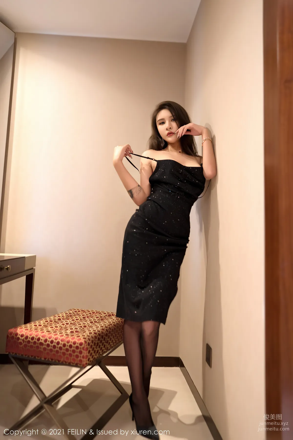[Feilin嗲囡囡]2021.07.06 VOL.401 Emily尹菲 43