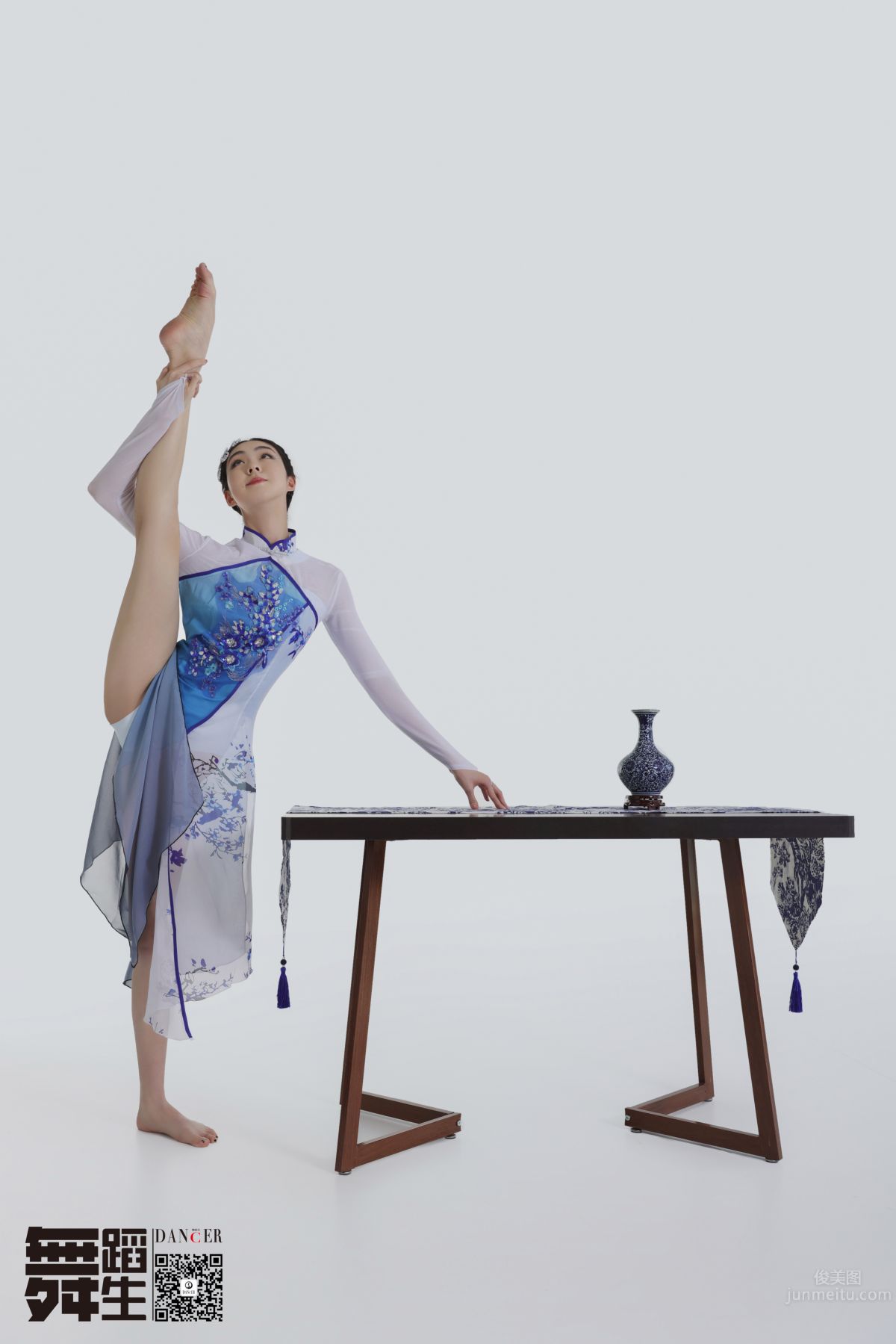 [GALLI] Dancer's Diary 104 - Blue and White Porcelain, Han Yutong photo 23