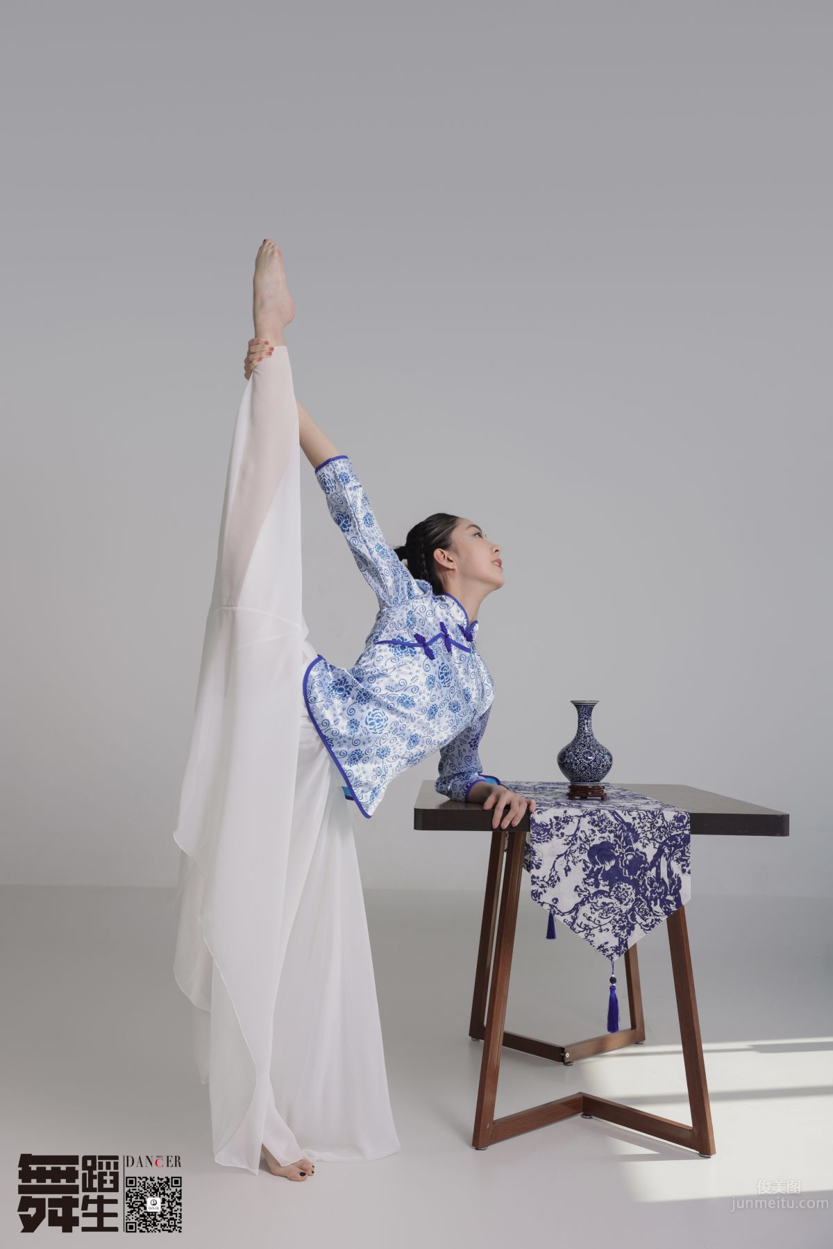 [GALLI] Dancer's Diary 104 - Blue and White Porcelain, Han Yutong photo 30