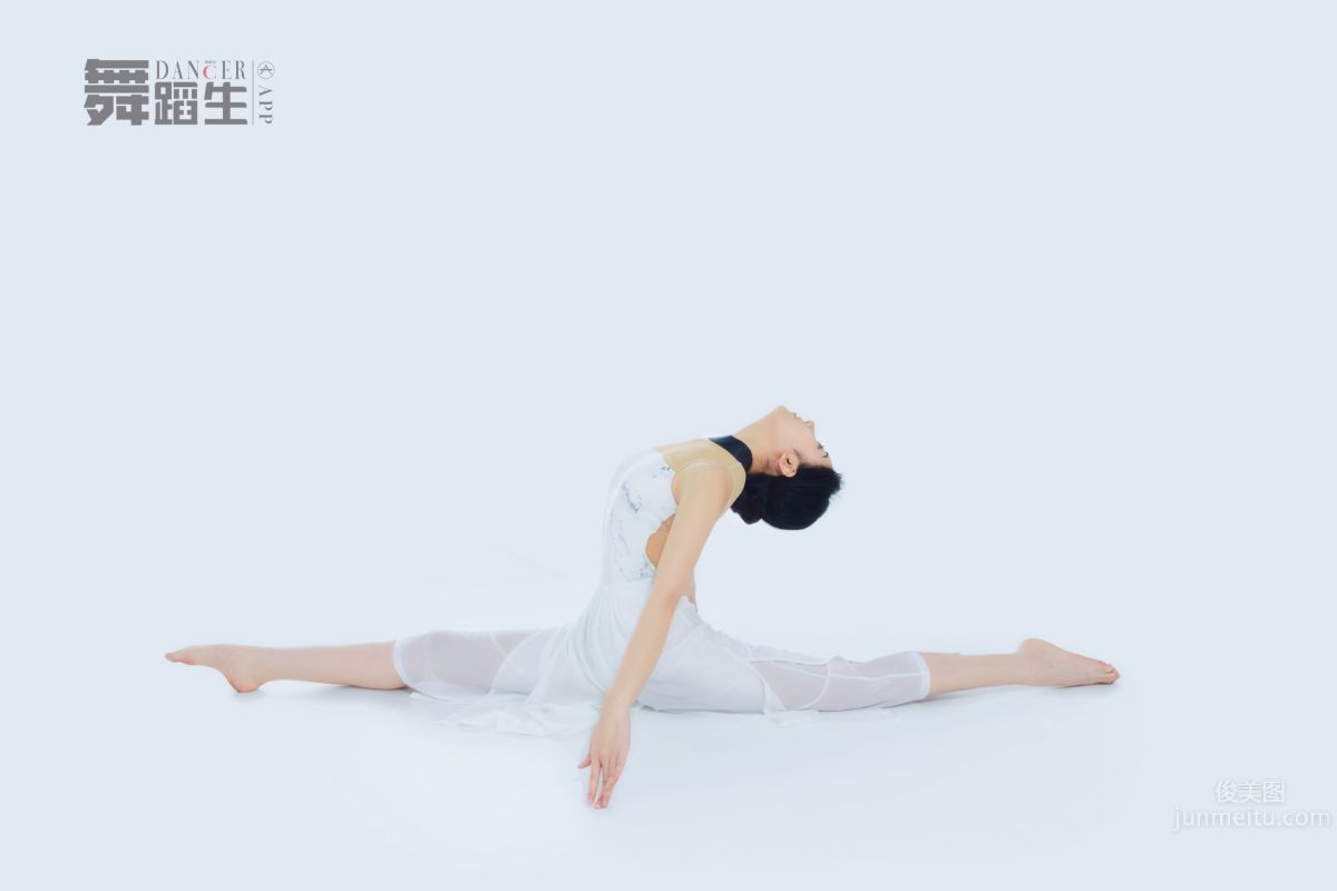 [GALLI] Dancer's Diary 083 - Dancing Like a Butterfly in the Wind, Xue Hui photo 24