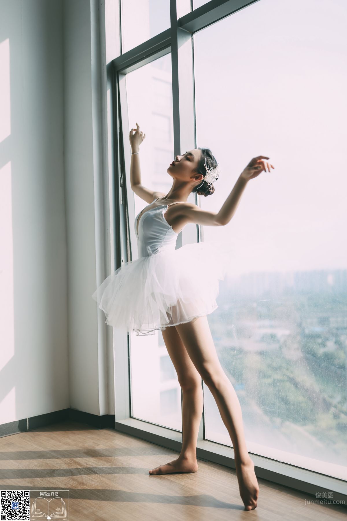 Jin Xing: GALLI No. 047 photo 9