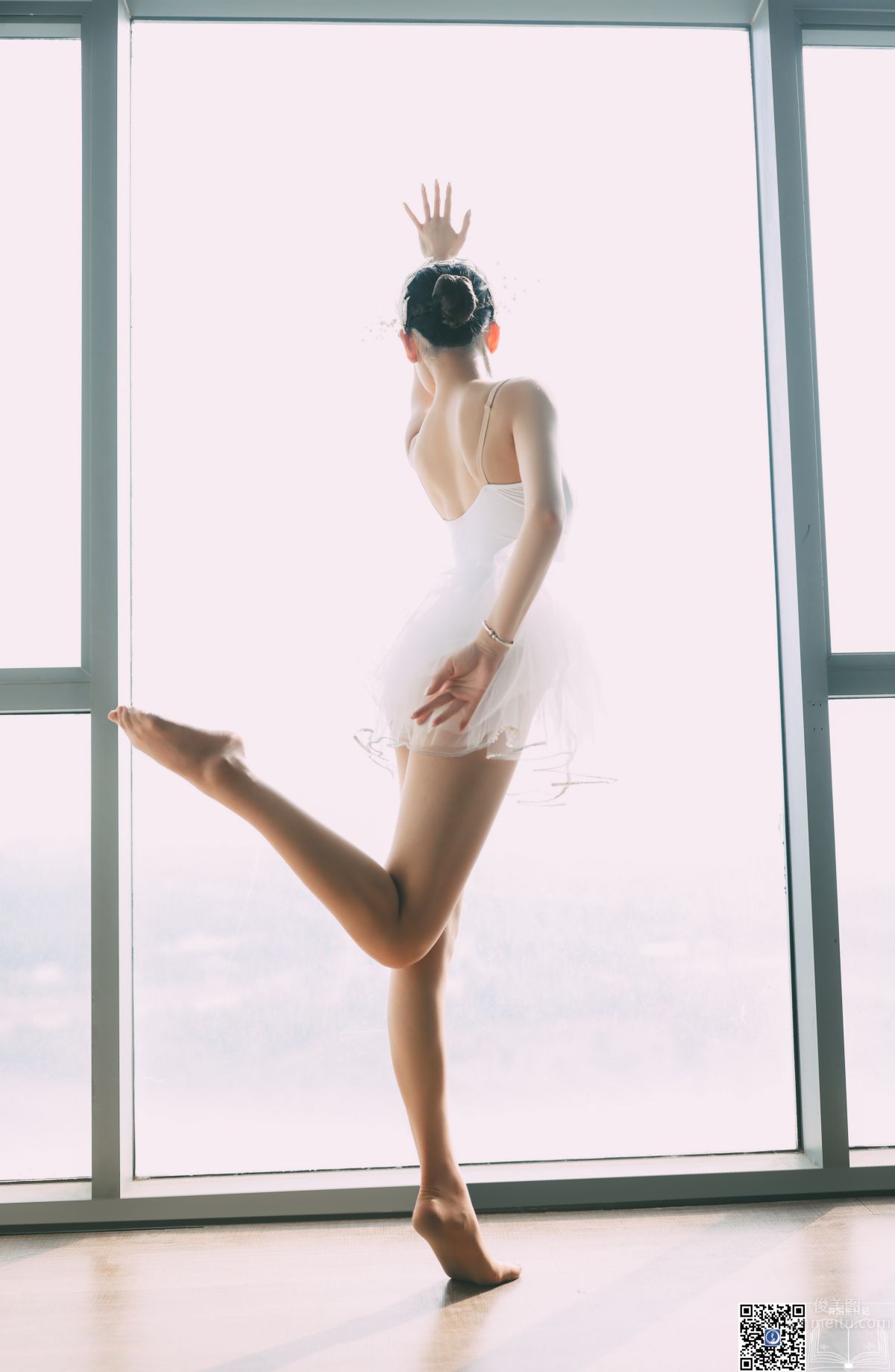 Jin Xing: GALLI No. 047 photo 10