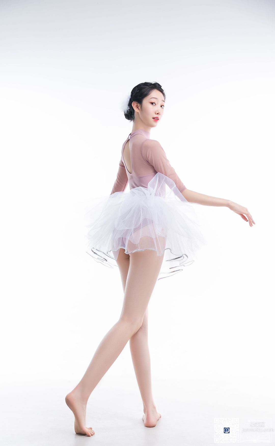 Yu Zi: GALLI No. 034 photo 25