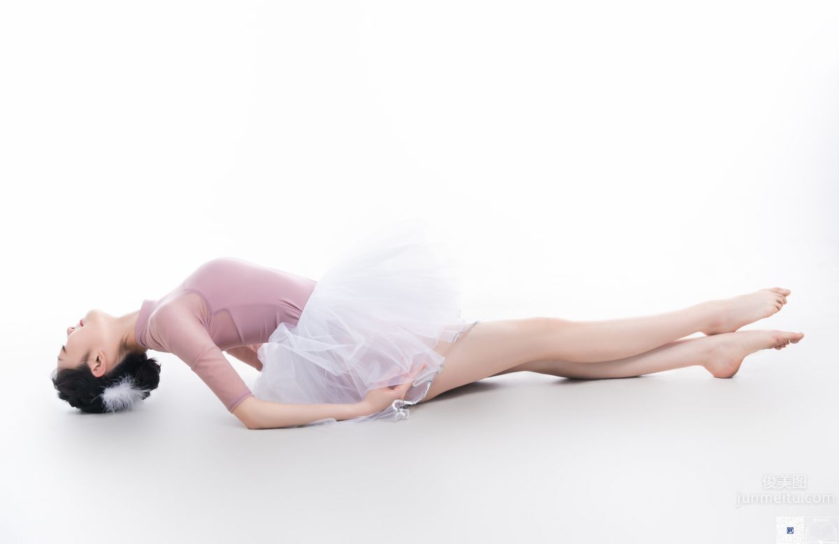Yu Zi: GALLI No. 034 photo 27
