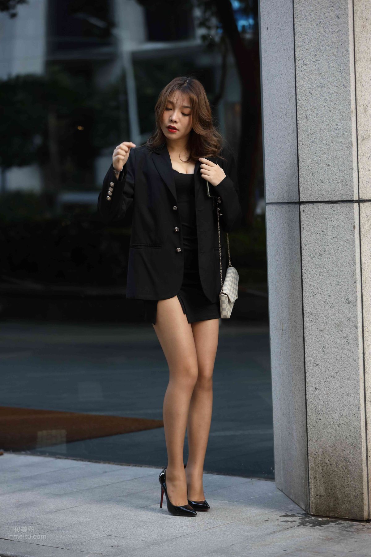 [Mojing Street] 008 Short Skirt, Gray Stockings and High Heels Outing photo 70