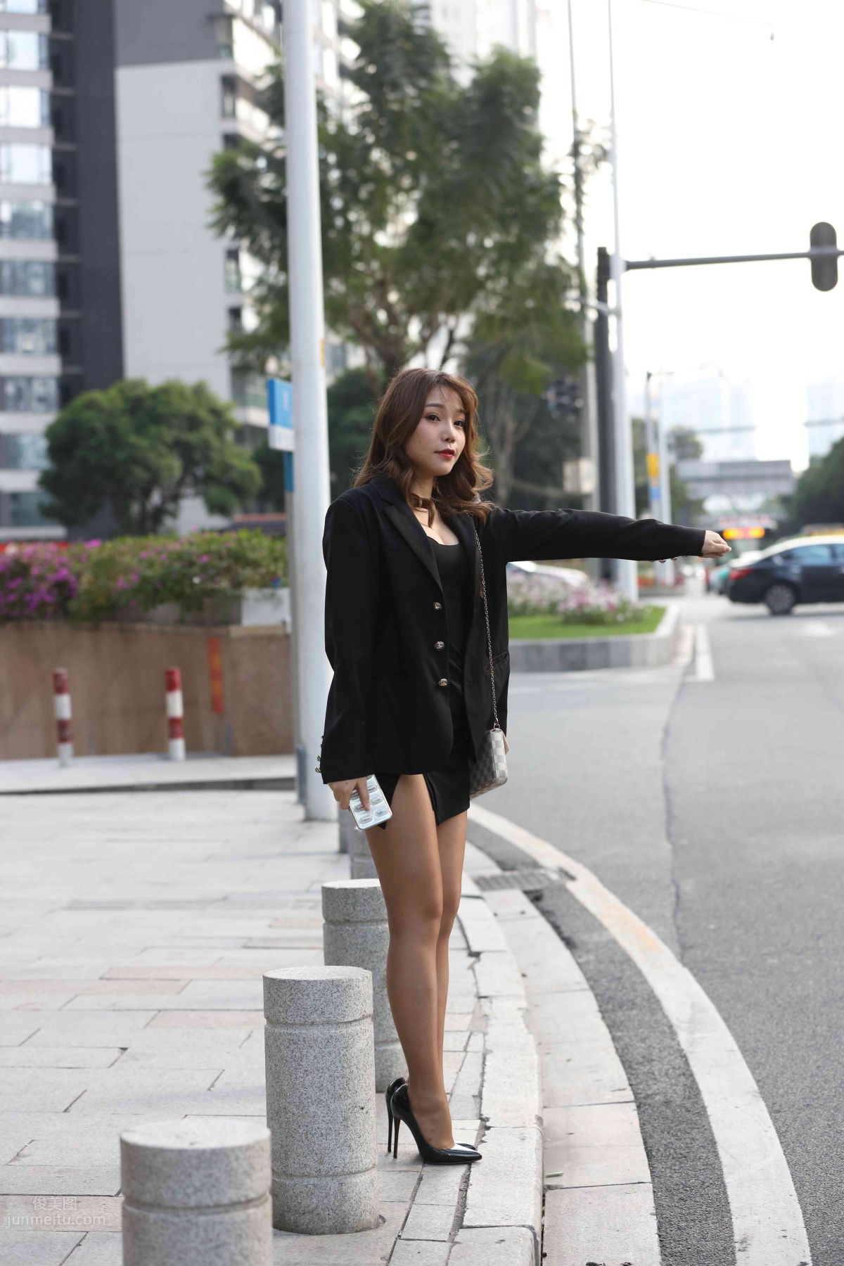 [Mojing Street] 008 Short Skirt, Gray Stockings and High Heels Outing photo 97