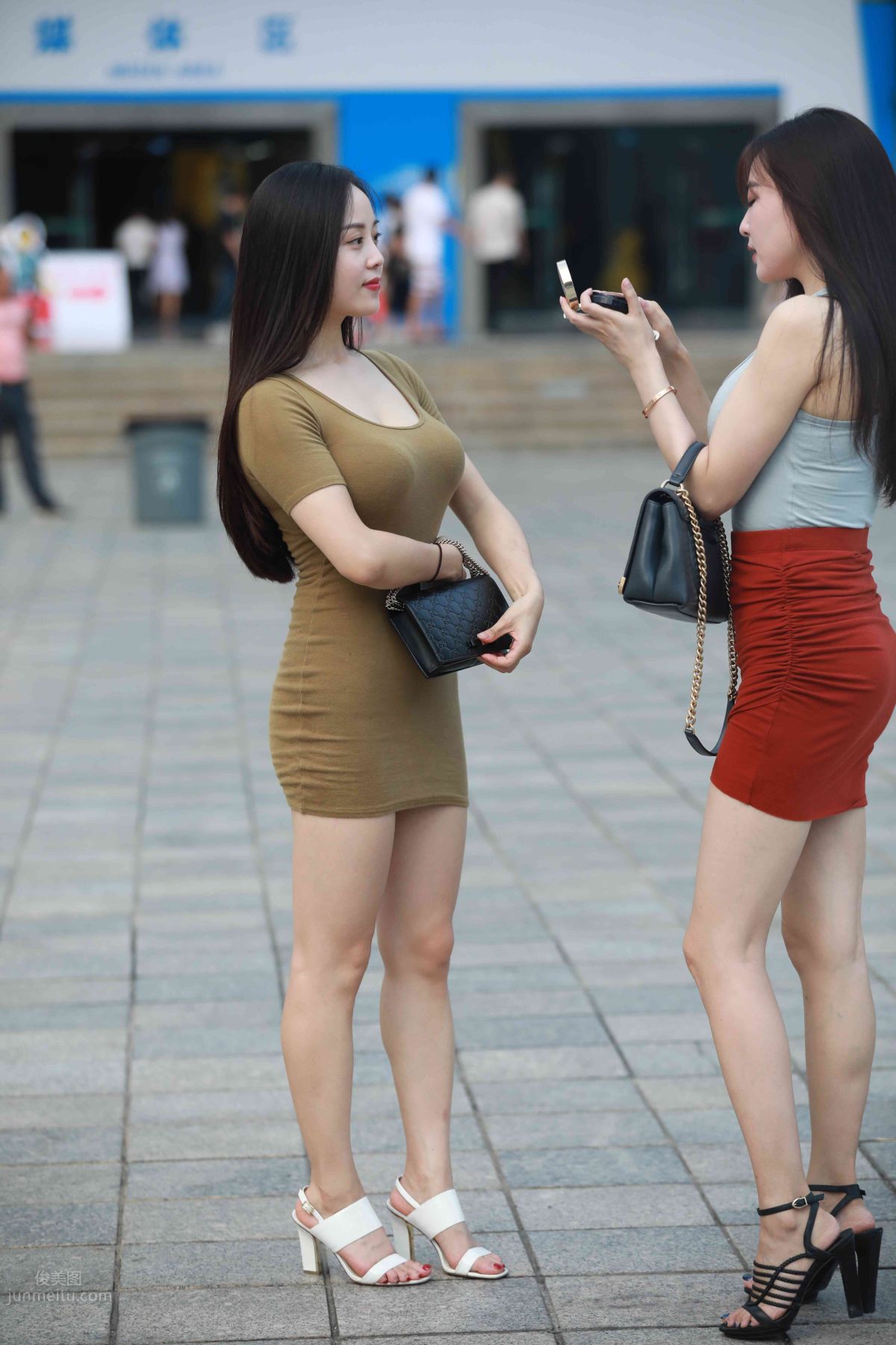 [Mojing Street] 011 Street Snap Girl in Red Skirt photo 89