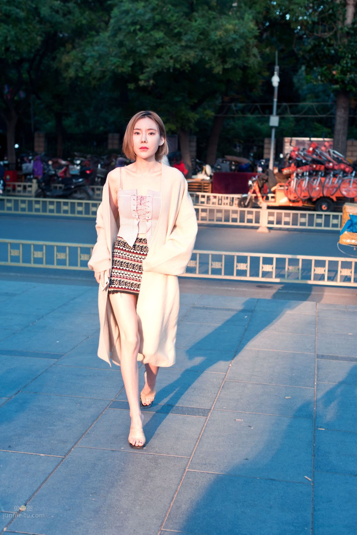 Mojing Street No. 013 photo 1