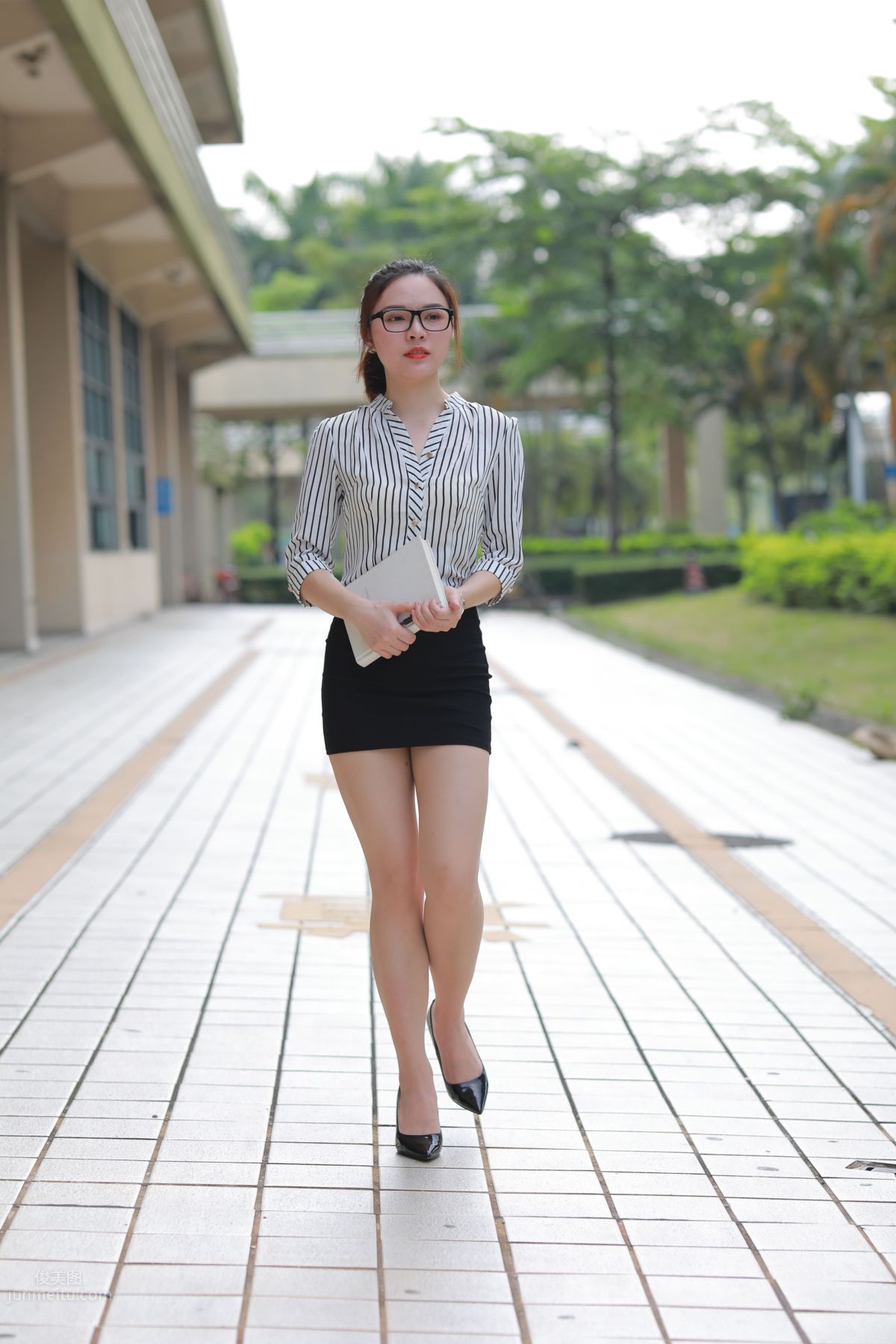 [Mojing Street] 020 Uniform and Bodycon Skirt Girl 1, Outdoor photo 2