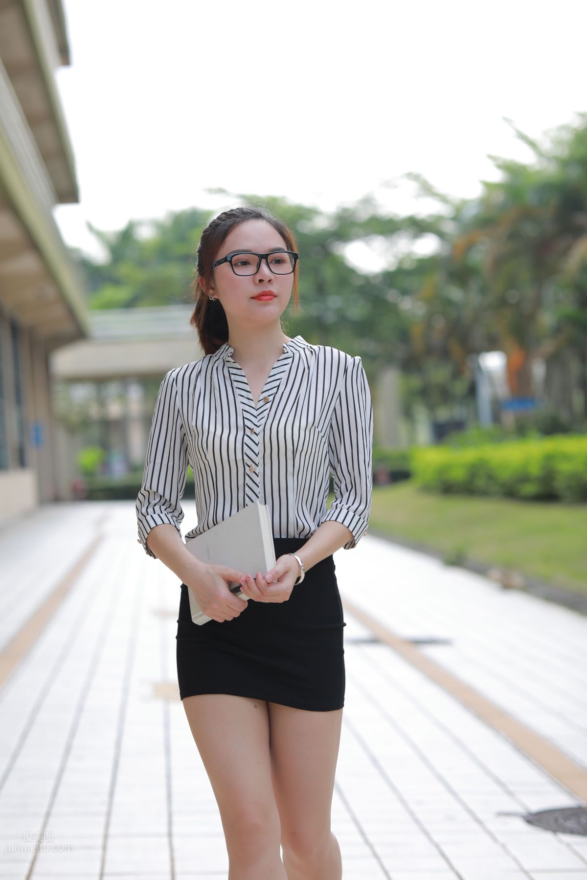 [Mojing Street] 020 Uniform and Bodycon Skirt Girl 1, Outdoor photo 9