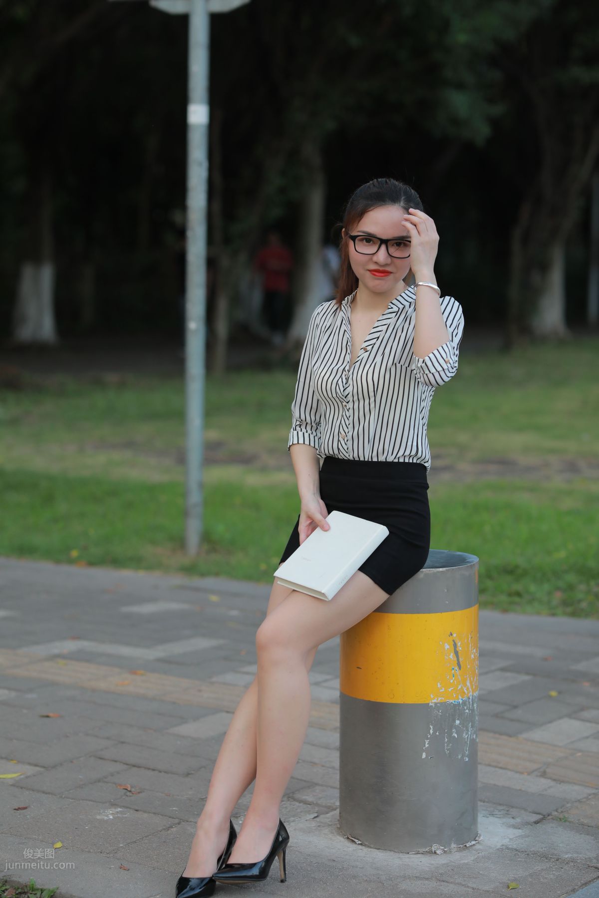 [Mojing Street] 020 Uniform and Bodycon Skirt Girl 1, Outdoor photo 175