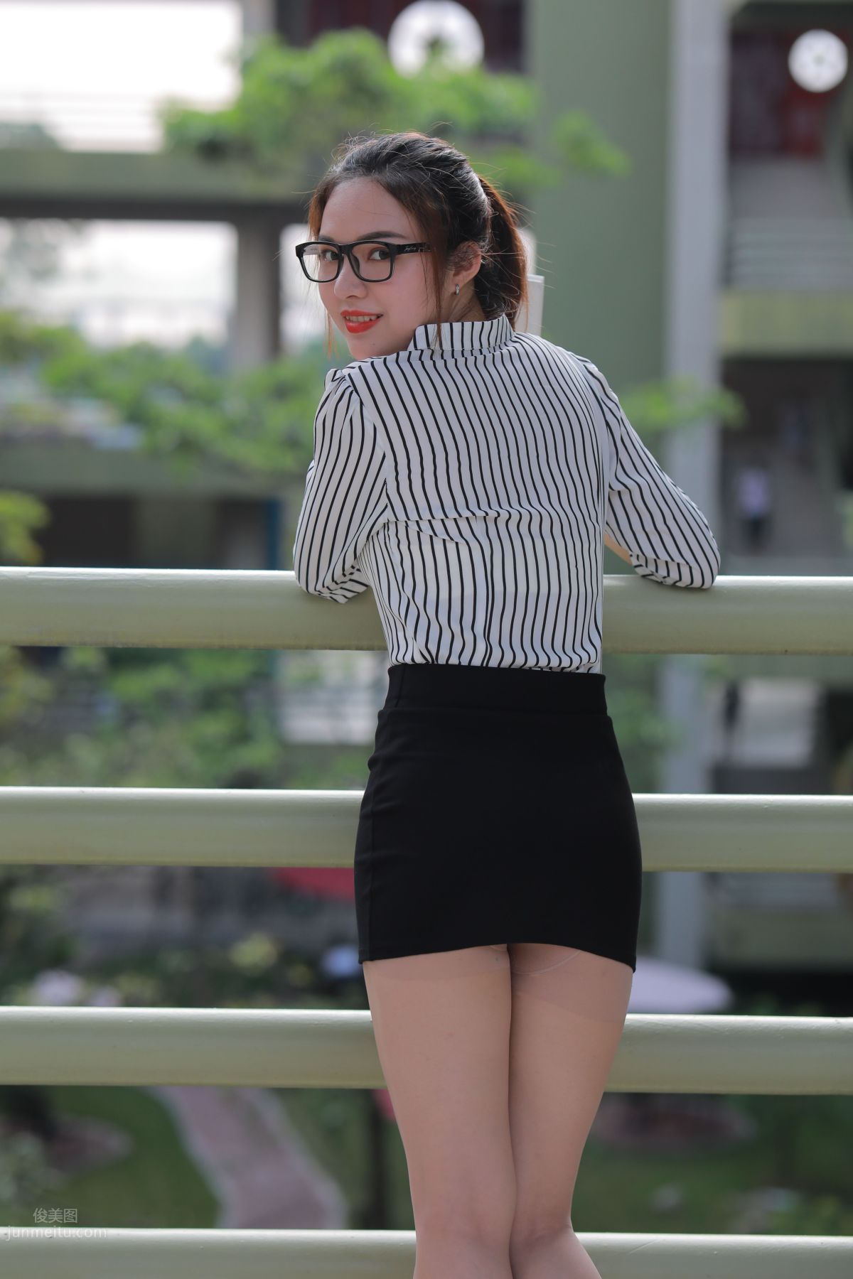 [Mojing Street] 022 Uniform Bodycon Skirt Girl 3 Corridor photo 144