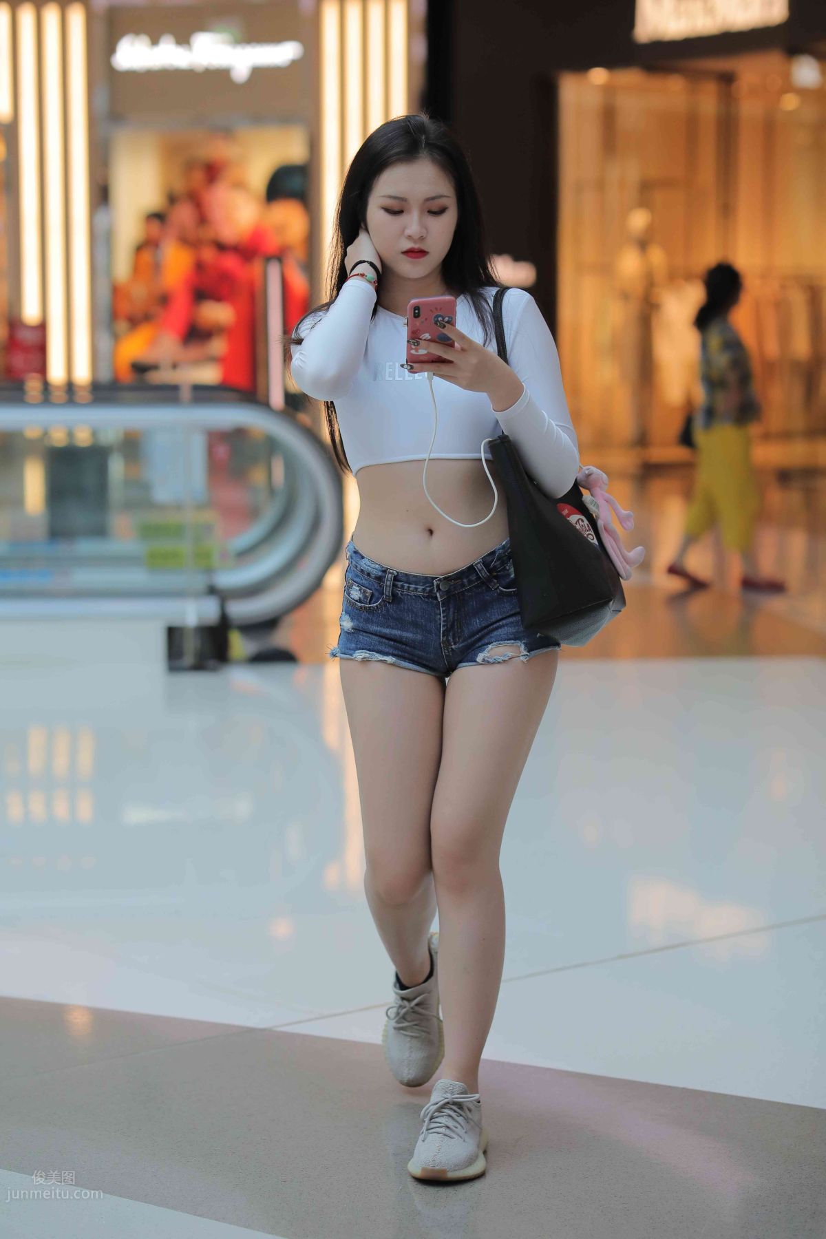 Mojing Street No. 030 photo 45