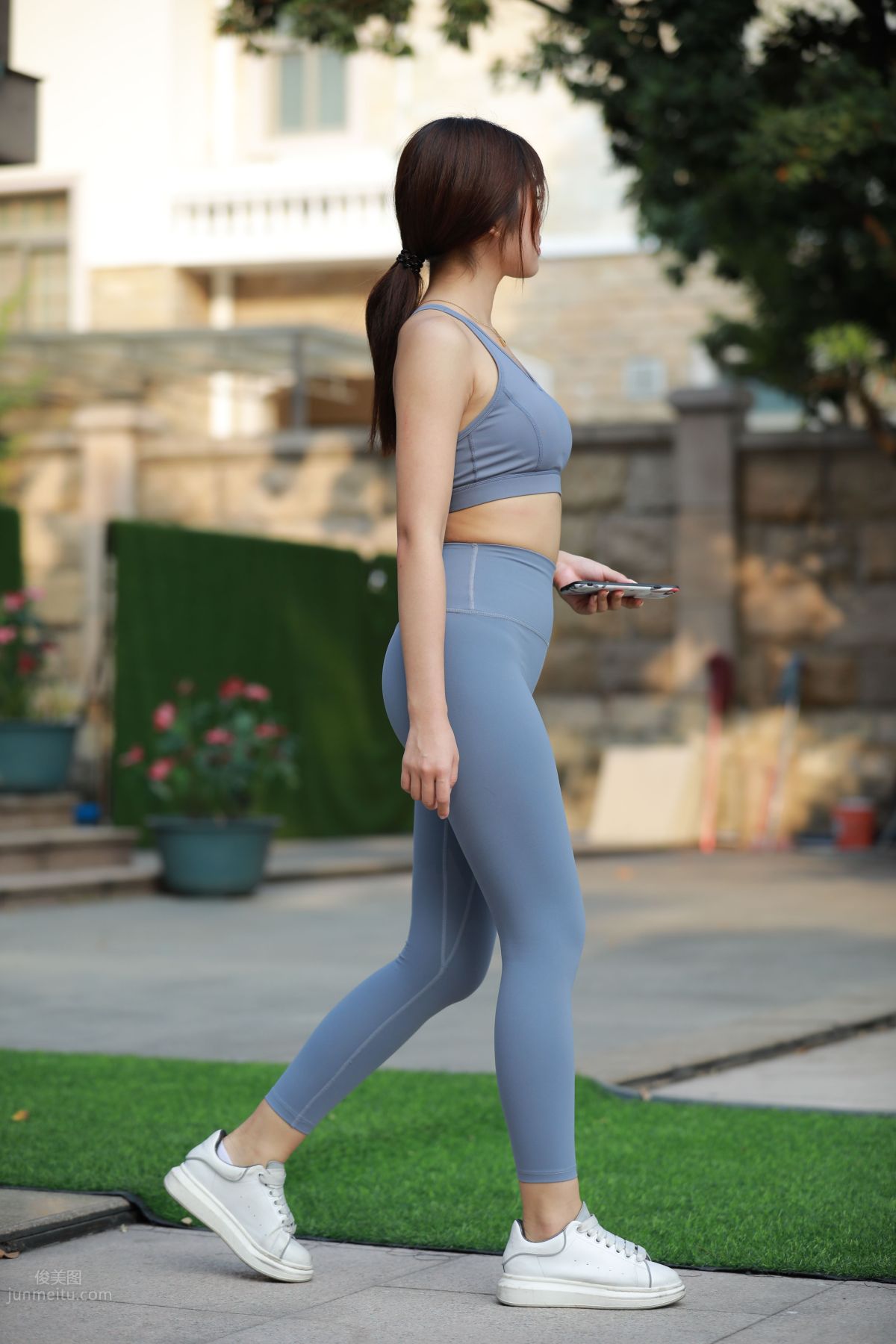 [Mojing Street] 053 Girl in Gray-Blue Yoga Pants photo 224