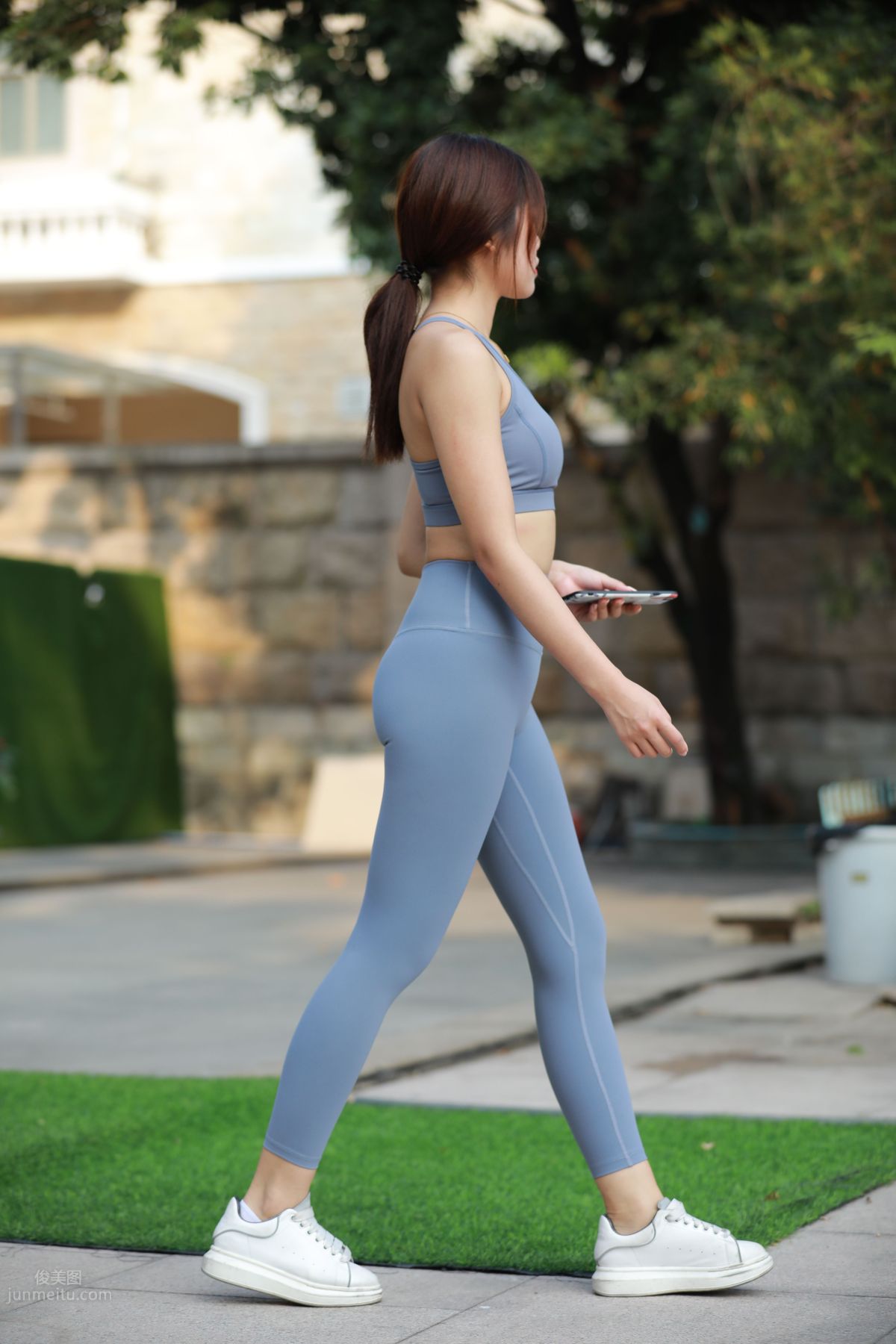 [Mojing Street] 053 Girl in Gray-Blue Yoga Pants photo 226