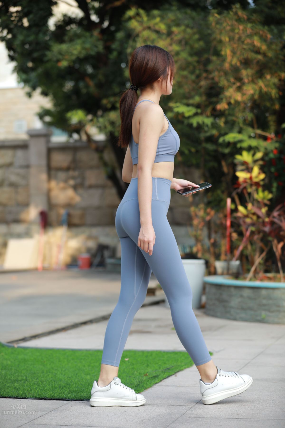[Mojing Street] 053 Girl in Gray-Blue Yoga Pants photo 228