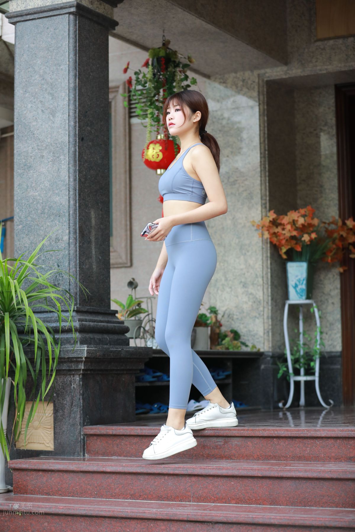 [Mojing Street] 053 Girl in Gray-Blue Yoga Pants photo 295