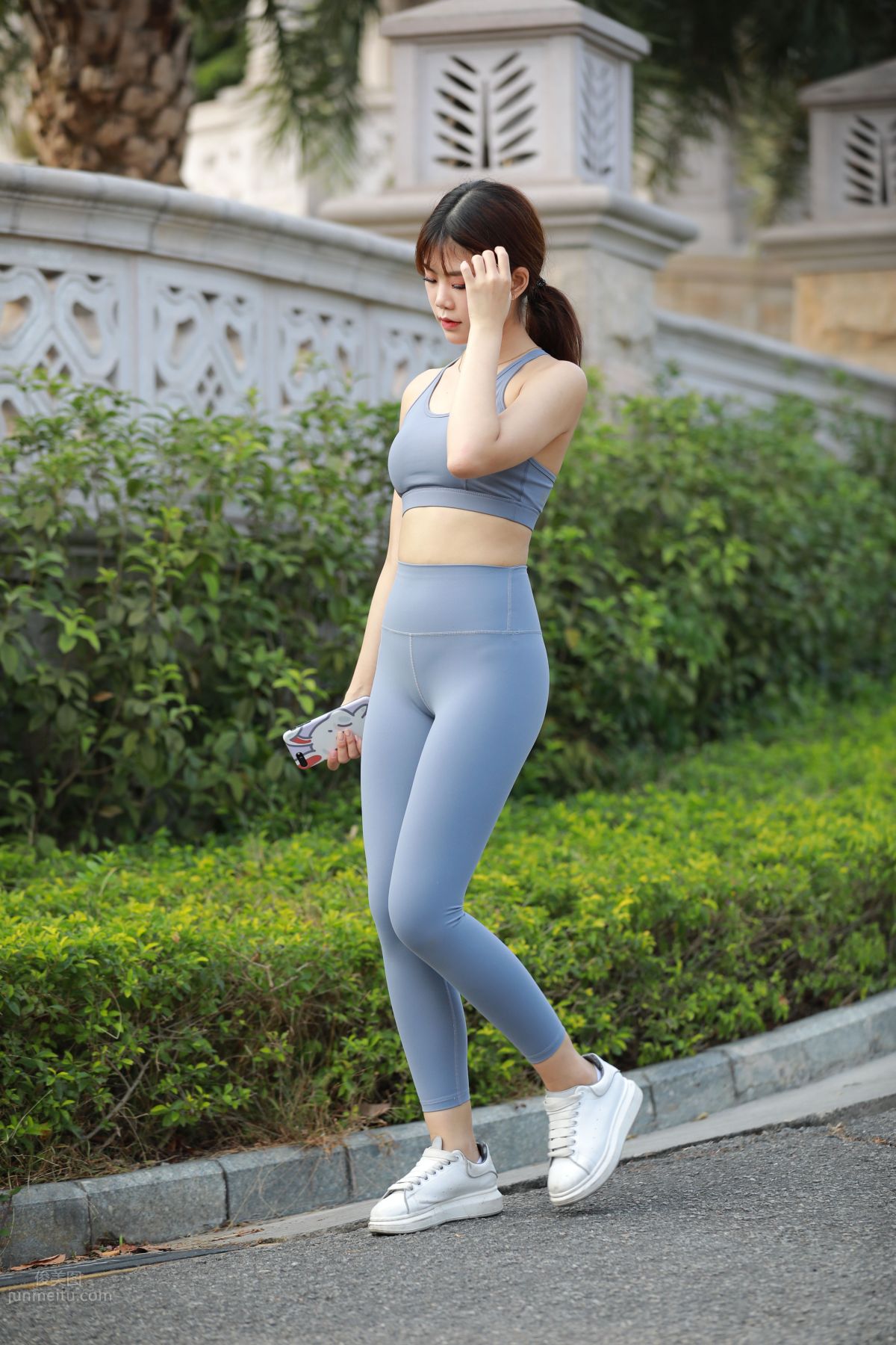 [Mojing Street] 053 Girl in Gray-Blue Yoga Pants photo 412