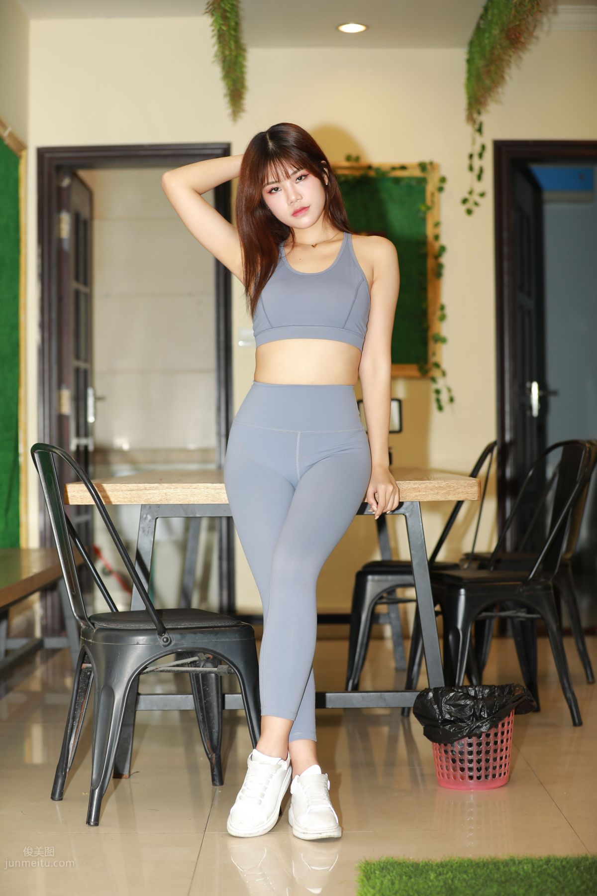 [Mojing Street] 053 Girl in Gray-Blue Yoga Pants photo 492