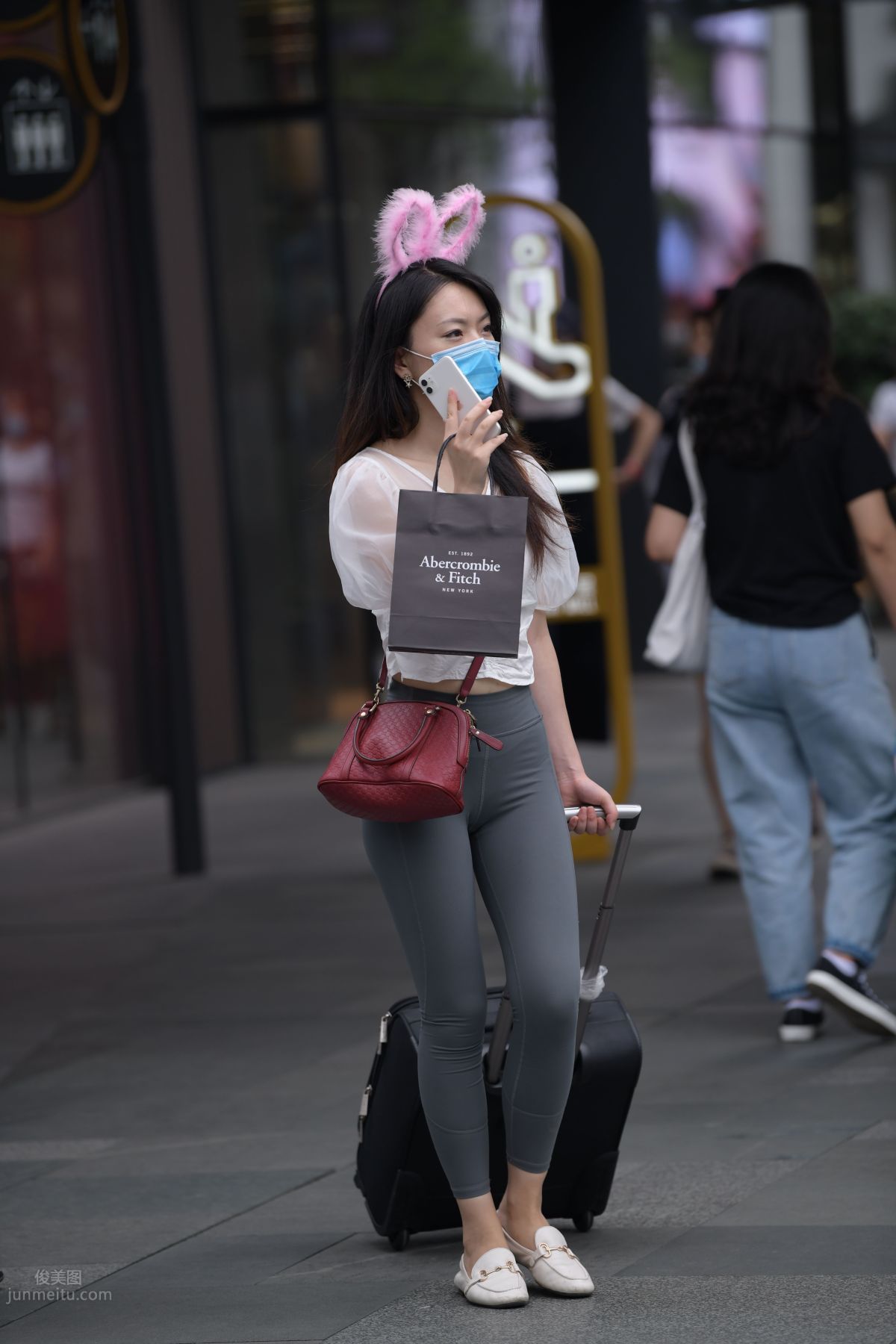 [Mojing Street] 054 Street Snap Girl in Tight Pants photo 10