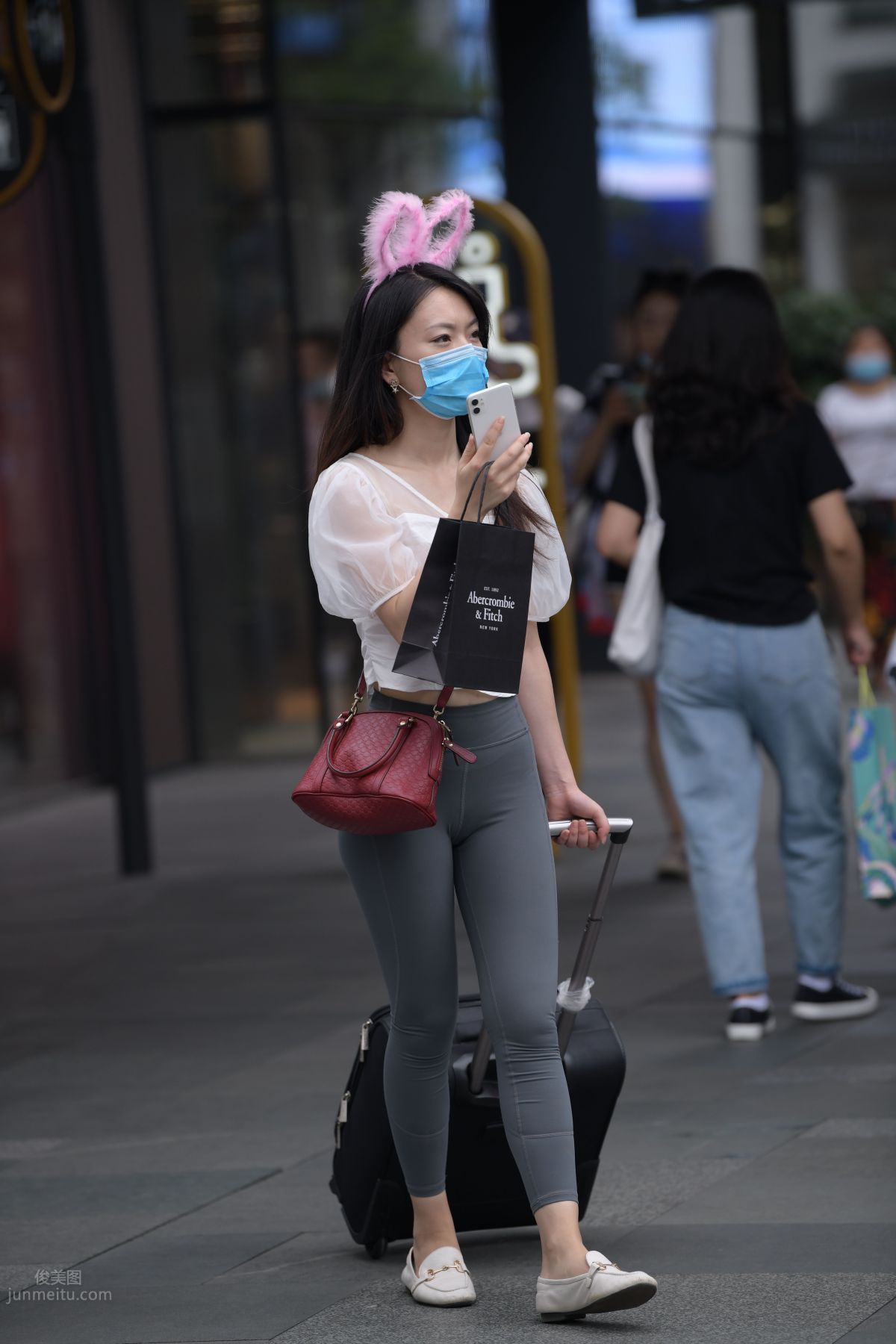 [Mojing Street] 054 Street Snap Girl in Tight Pants photo 11