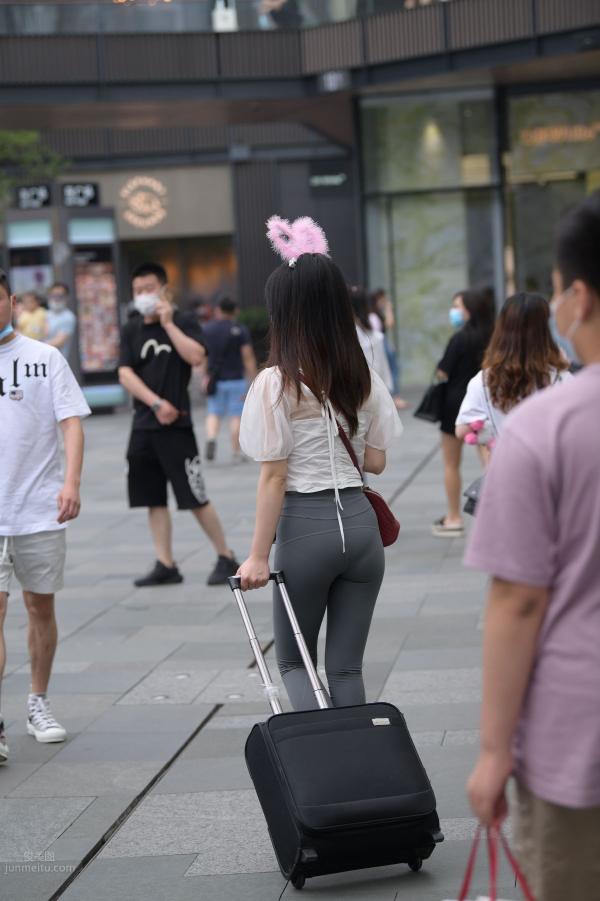 [Mojing Street] 054 Street Snap Girl in Tight Pants photo 23
