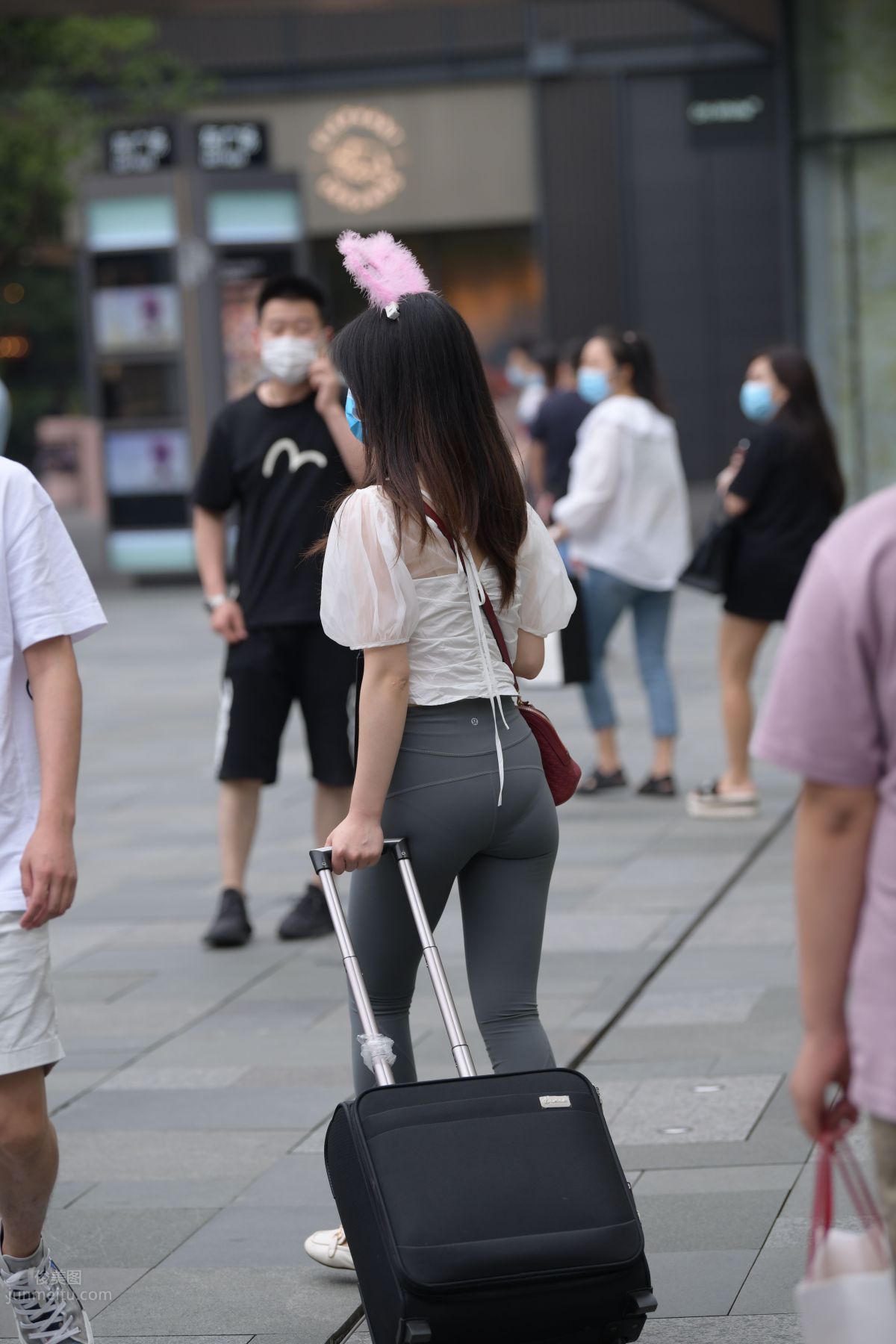 [Mojing Street] 054 Street Snap Girl in Tight Pants photo 28